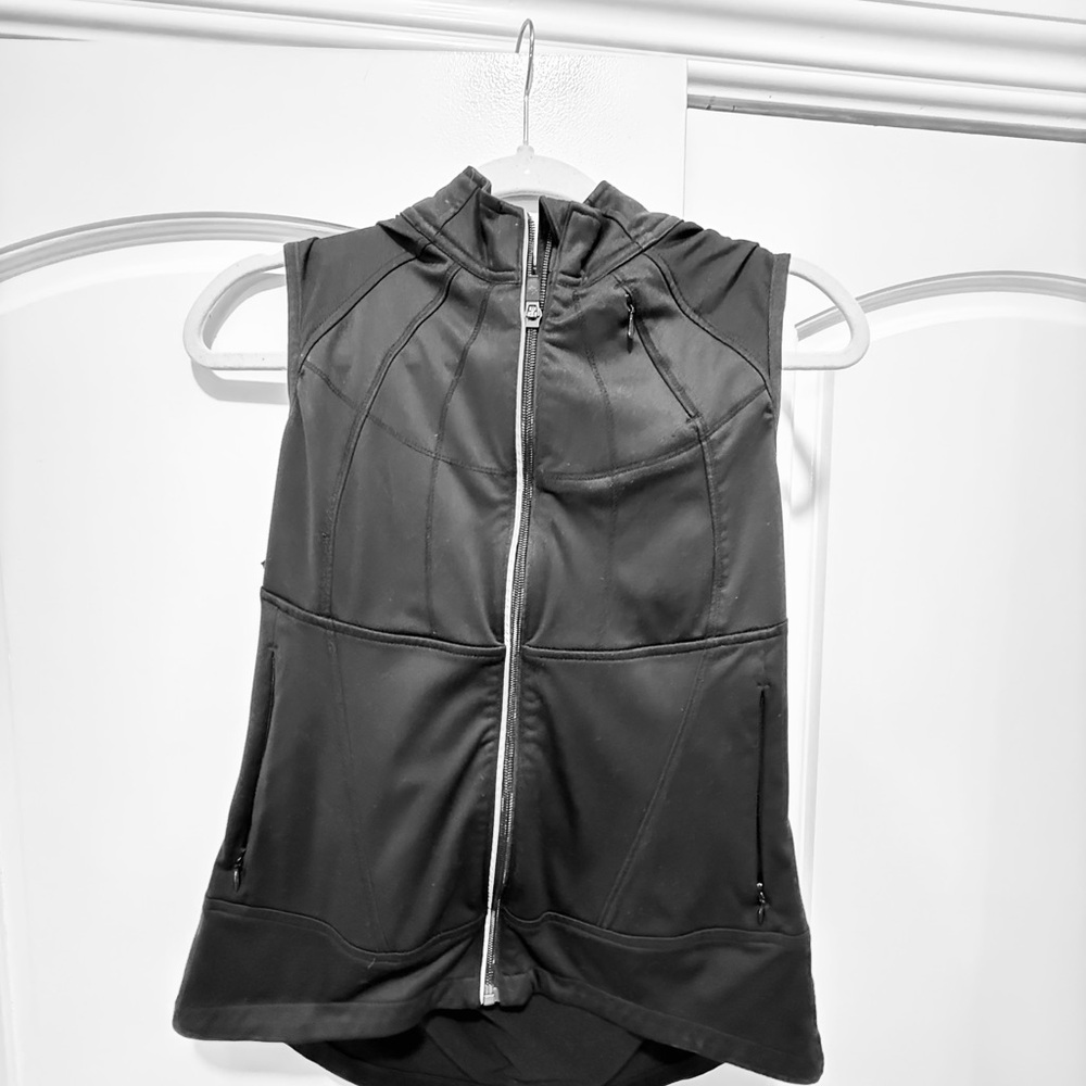 Athleta Black Sleeveless Vest